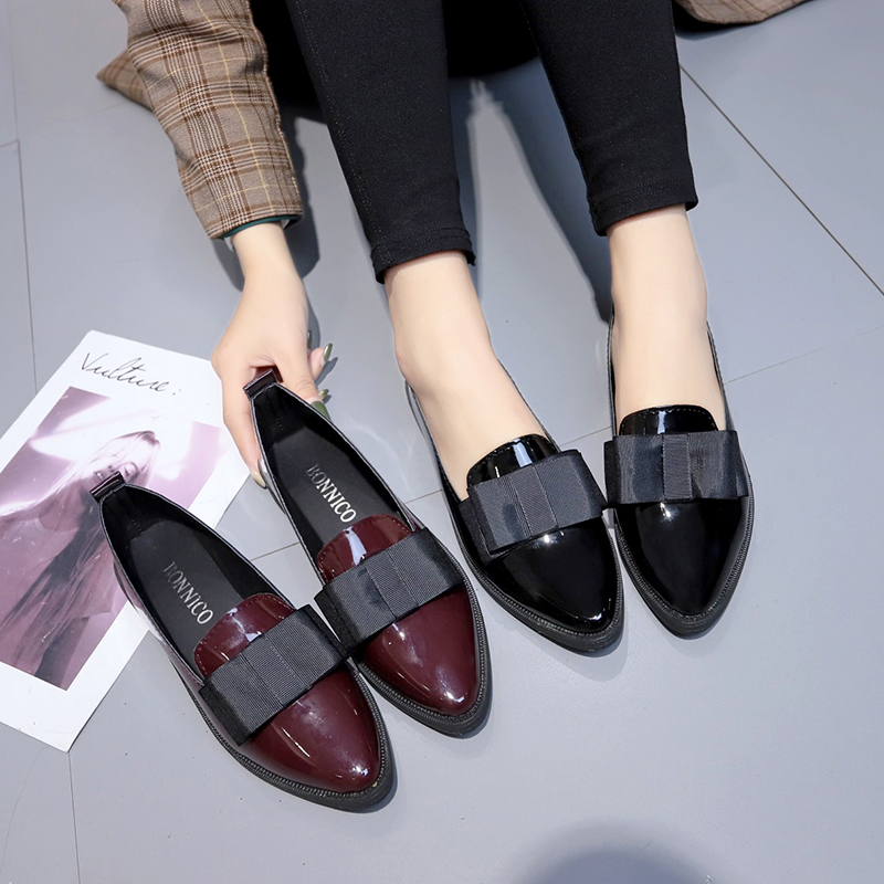 أحذية مسطحة سوداء/حمراء داكنة  - مراجعة Womens Heels وسعره