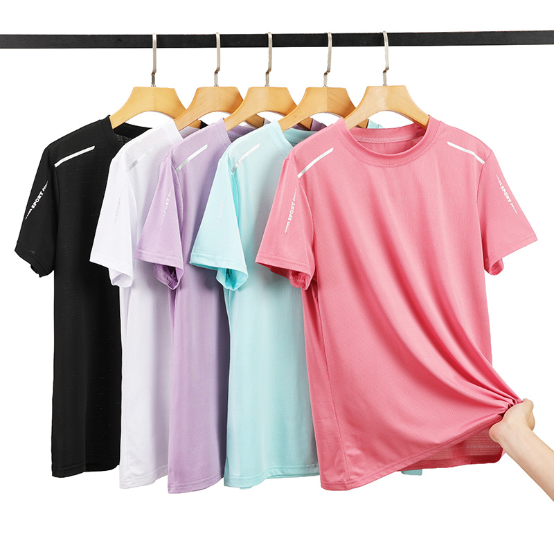 تي شيرت نسائي سريع الجفاف للجر - مراجعة Silk Blouse وسعره